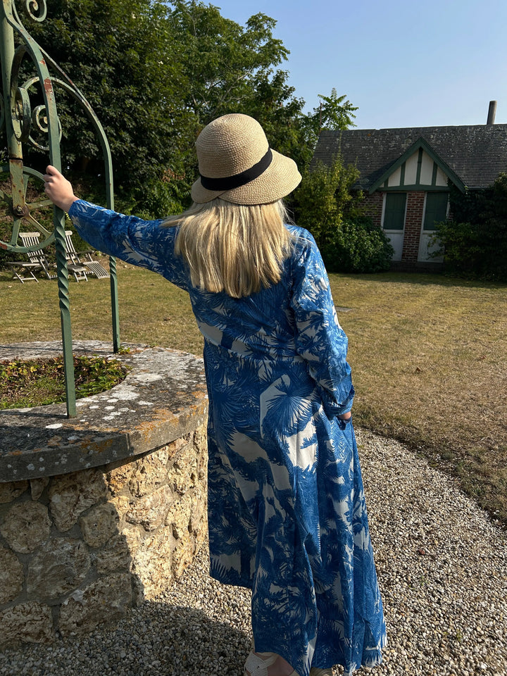 Antigua Beach to Evening Dress: Parasol-UK