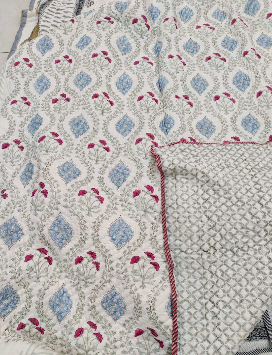 Reversible Cotton Quilt - King Size