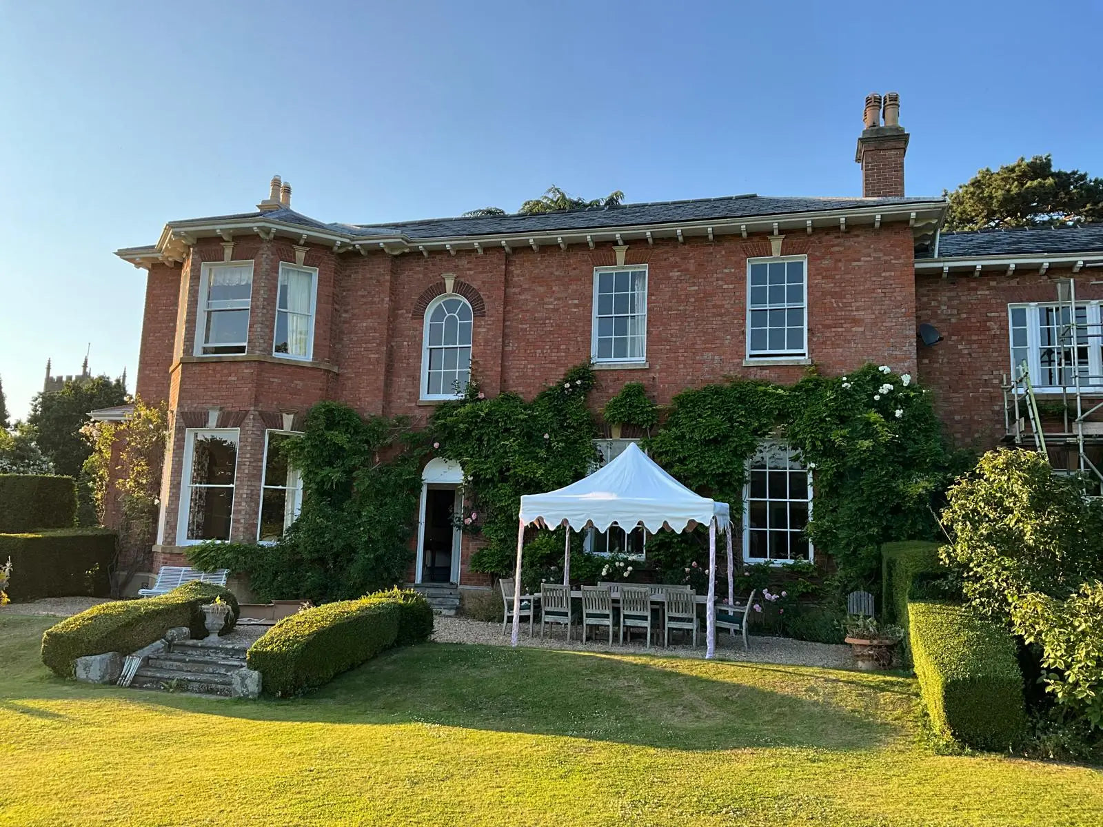 Summer-Entertaining-Covered..... Parasol-uk