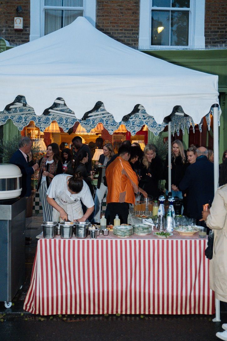 Comberton Luxury Gazebo - Sea Story: A Statement Piece for Your Garden