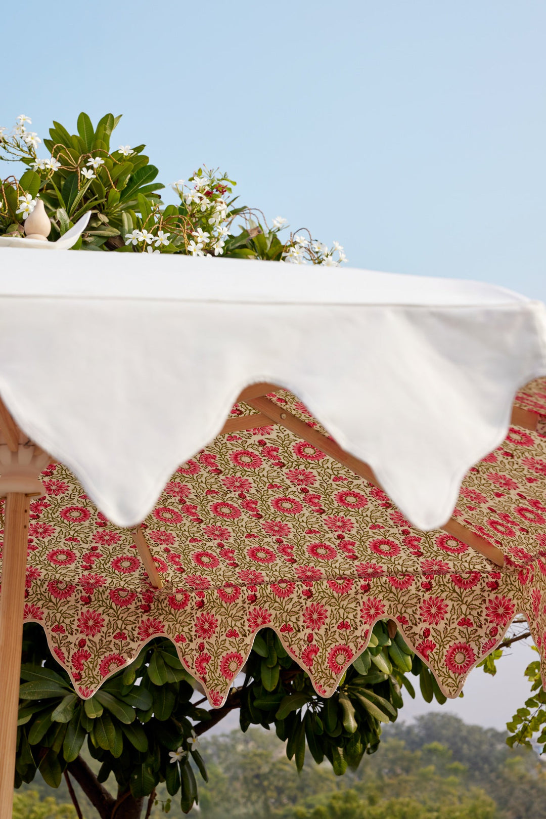 Luxury Garden Parasol - Blenheim - Parasol-UK