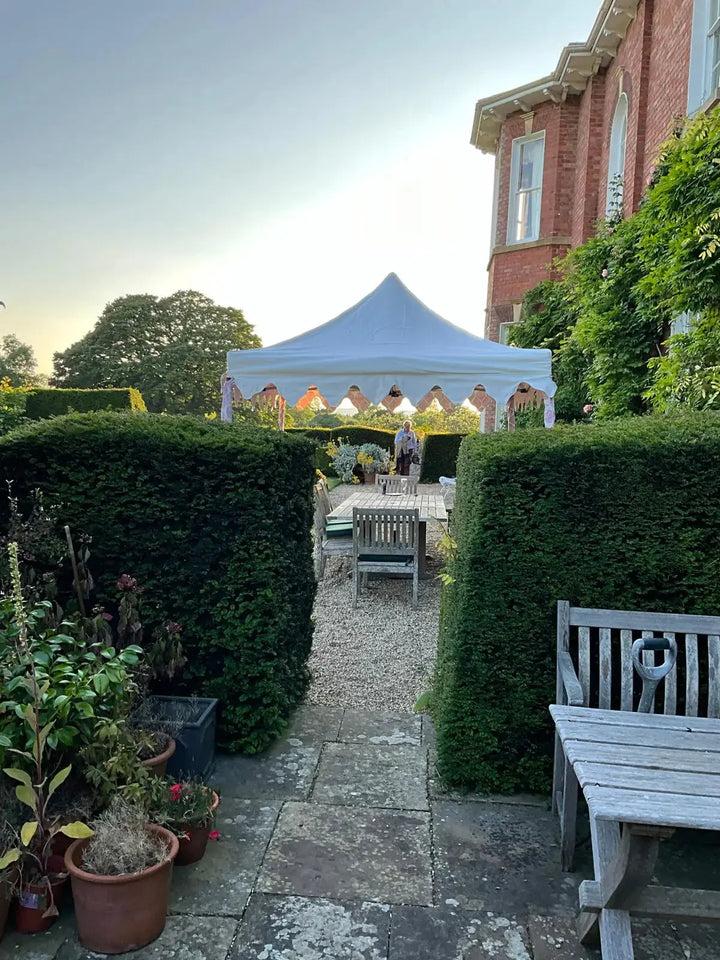 Gazebo - Blenheim - DUE IN MID-AUGUST - Parasol-UK