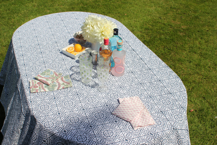 TABLECLOTHS - Ink Trellis Parasol-UK